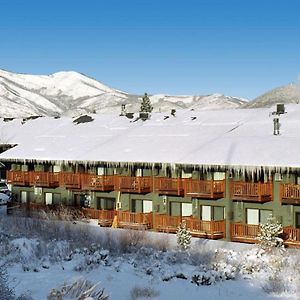 Prospector Accommodations By All Seasons Resort Lodging